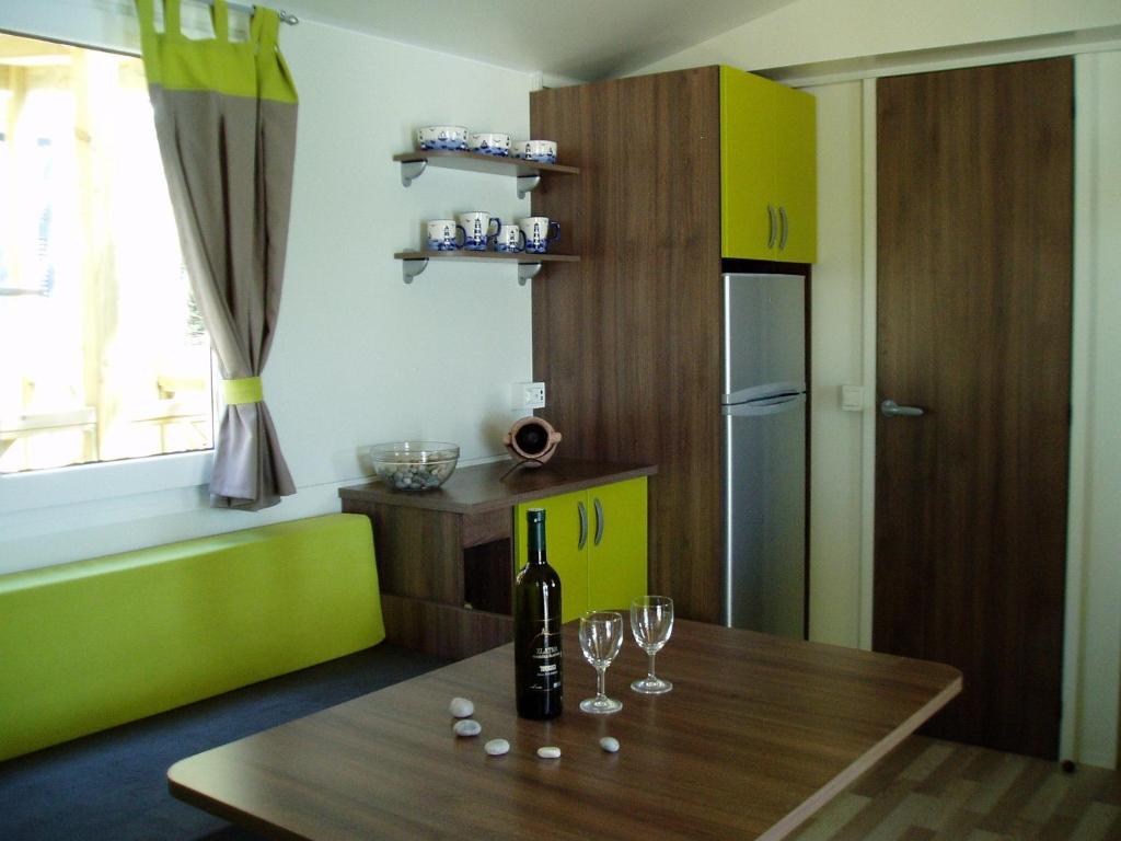 Krk Mobile Homes Klimno Esterno foto